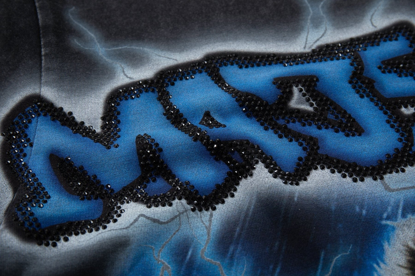 MAJESTIK Football Lion Graphic T-Shirt ¡ª detail