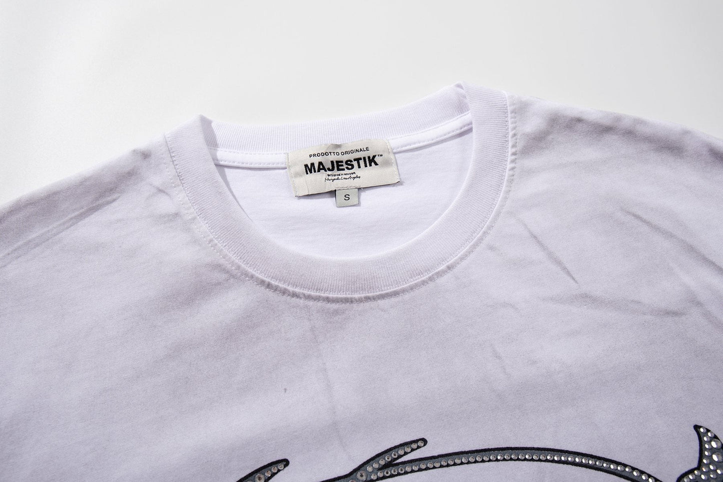 MAJESTIK Tour-Style Back Print T-Shirt ¡ª neck_label