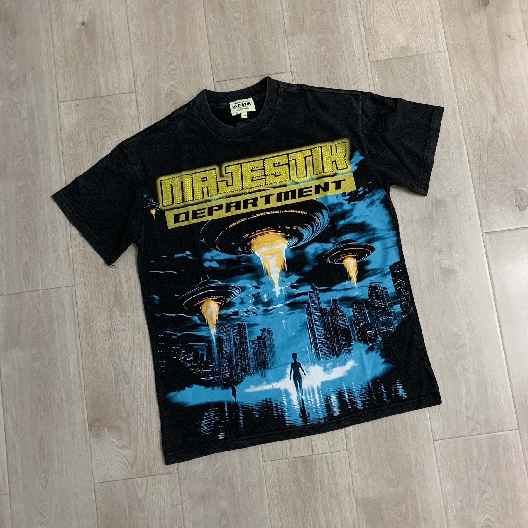 MAJESTIK UFO City Graphic Short-Sleeve T-Shirt ¡ª front