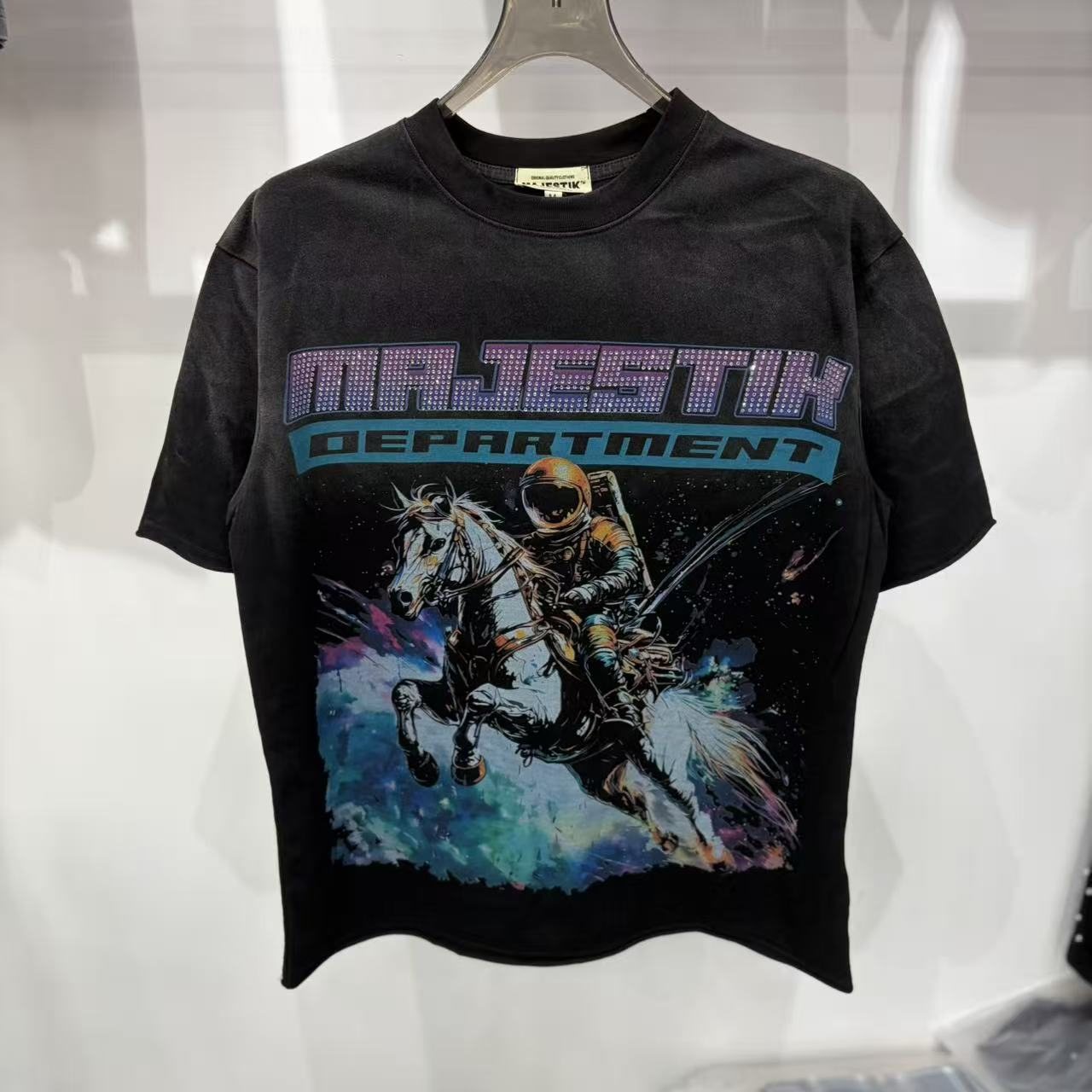 MAJESTIK Astronaut Horse Graphic T-Shirt ¡ª front