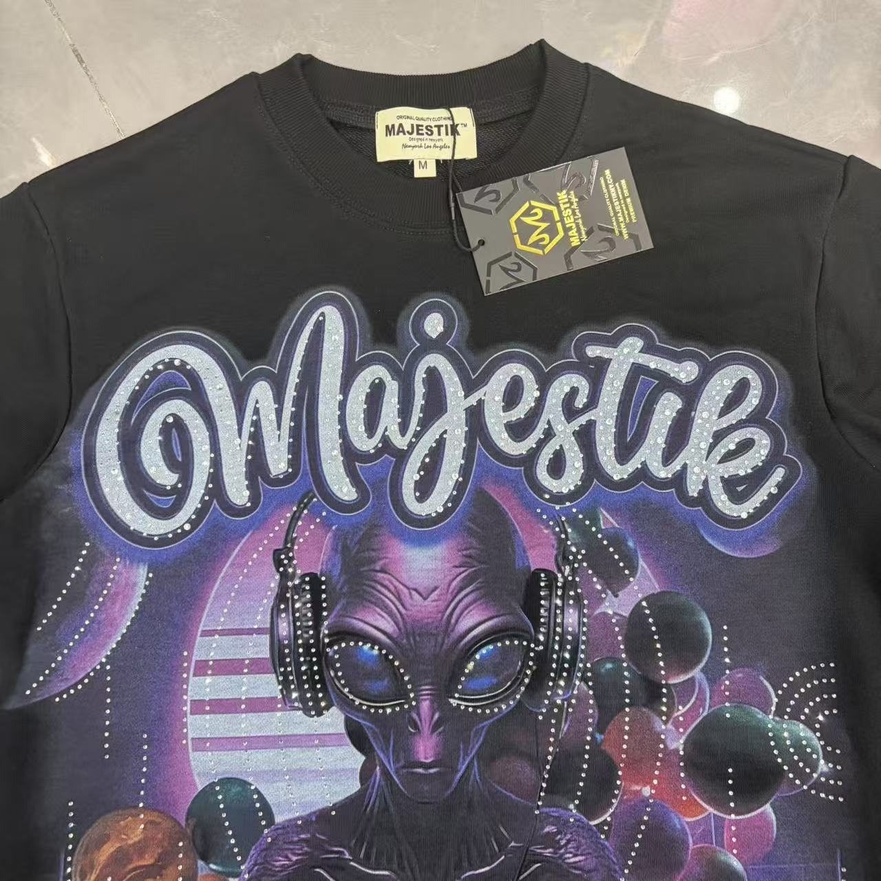 MAJESTIK Alien DJ Space Graphic T-Shirt ¡ª detail